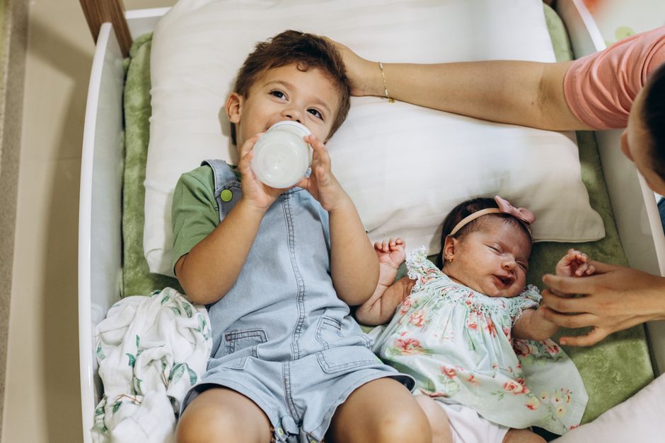 Davi e a Irmã Nova: História Infantil sobre Ciúme