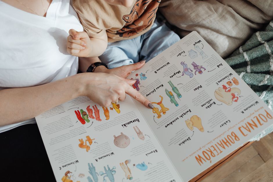 Consciência Fonológica em Casa: Jogos de Rima e Sílaba